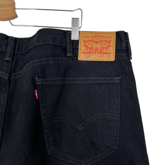 Levi’s 505 Regular Fit Straight Leg Jeans - Picture 6 of 8